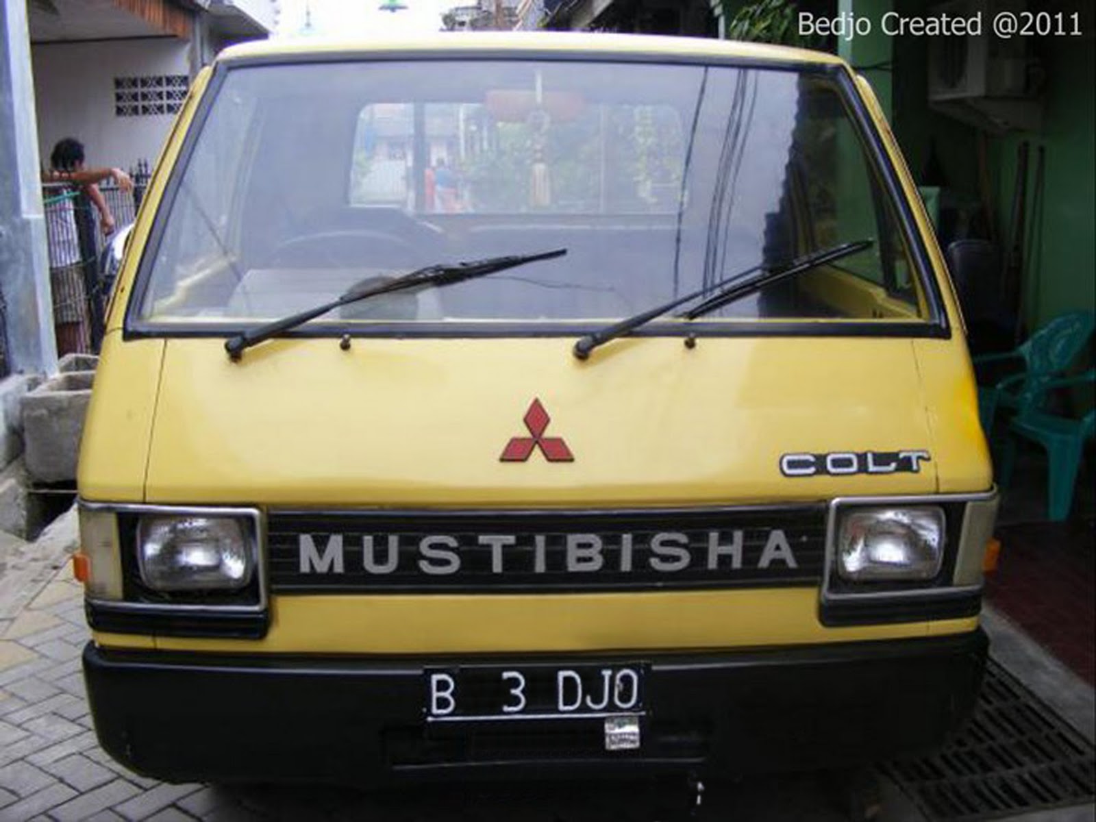 Plesetan Merek Mobil ini bikin kita auto ngakak